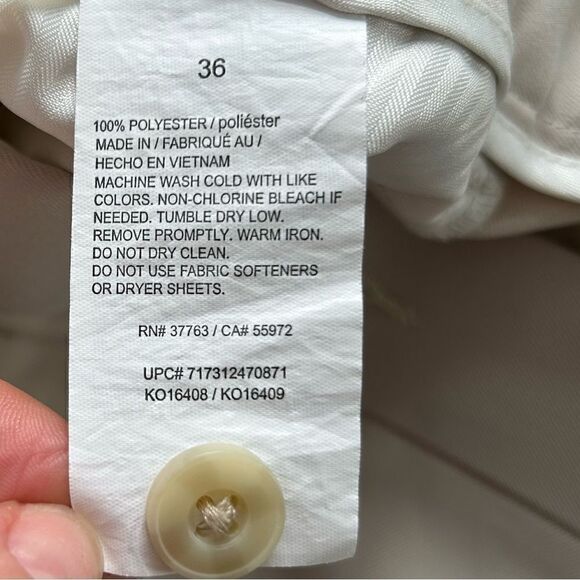 Grand Slam Performance Cream Golf Shorts Size 36 - Picture 3 of 4